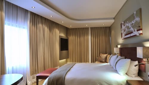 Holiday Inn Johannesburg - Rosebank by IHG, Room