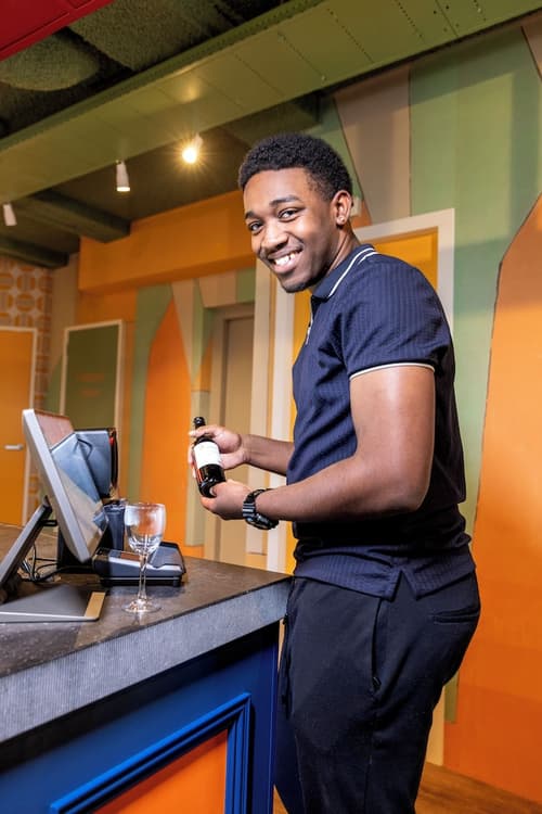 Hotel Tourist Inn, Reception