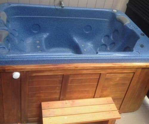 Executive on Fenton, Bathroom