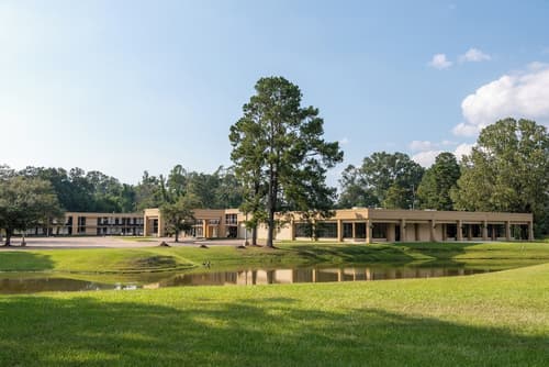 Hotel Francis, Primary image