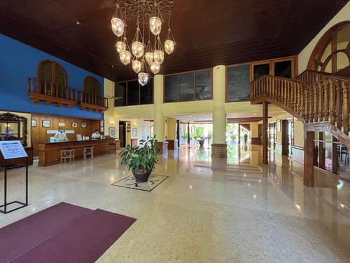 Acron Candolim Regina