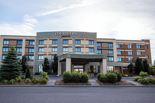 Courtyard by Marriott Kingston Highway 401/Division Street