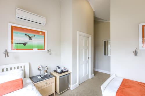 Orange Inn Knysna, Room