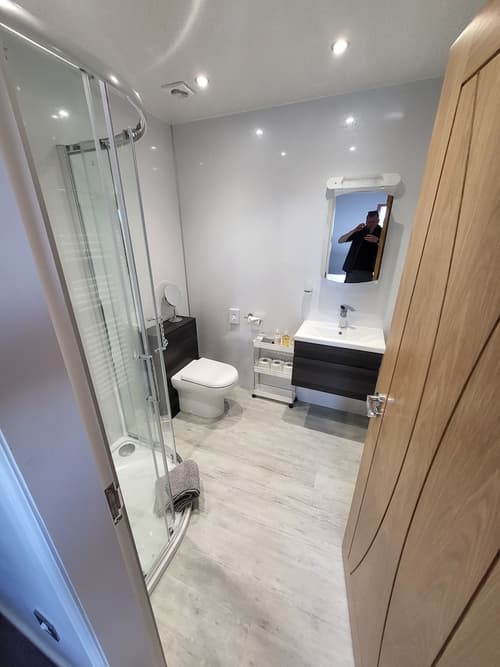 Lauderville Guest House