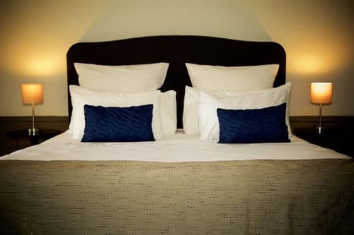 Kings Walden Garden Manor, Room