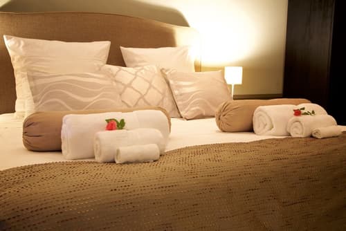 Kings Walden Garden Manor, Room