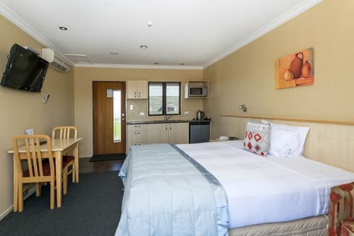 Blenheim Spa Motor Lodge, Room