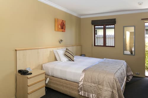 Blenheim Spa Motor Lodge, Room