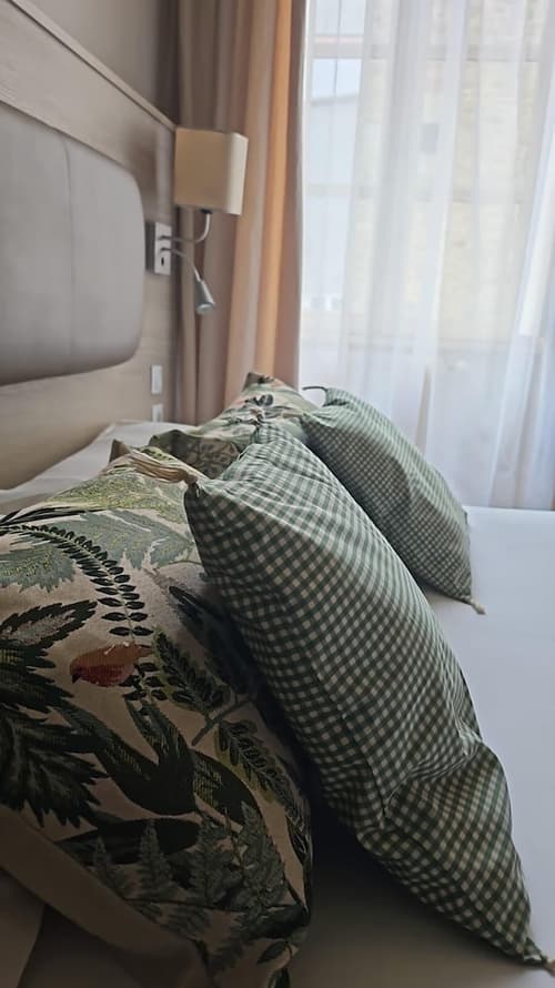 Hotel Marguerite, Room