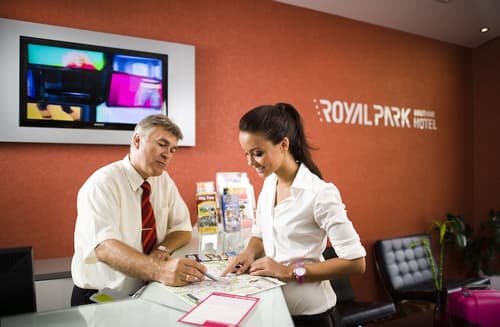 Royal Park Boutique Hotel, Reception