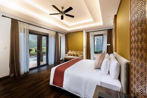 Homm Saranam Baturiti, Room