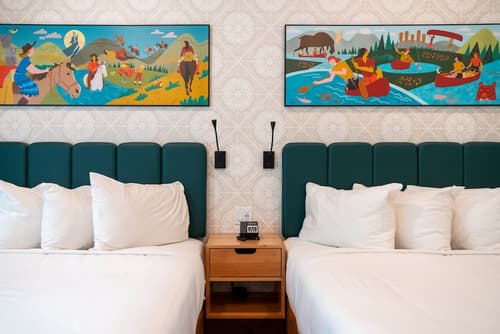 The Dorothy Motel, Room