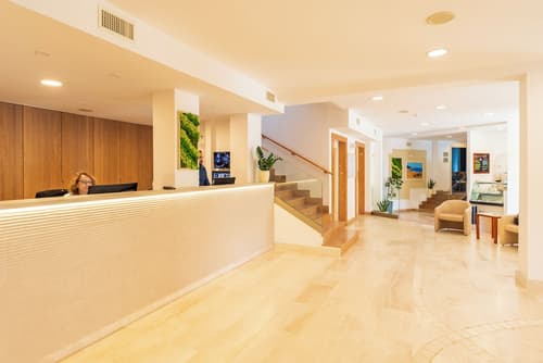 Hotel Florida, Reception