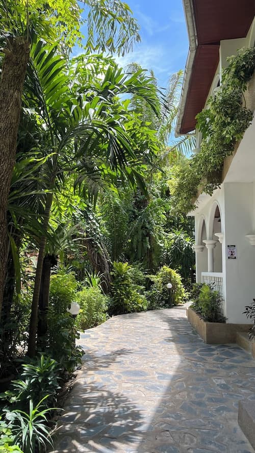 Tropica Bungalow Resort