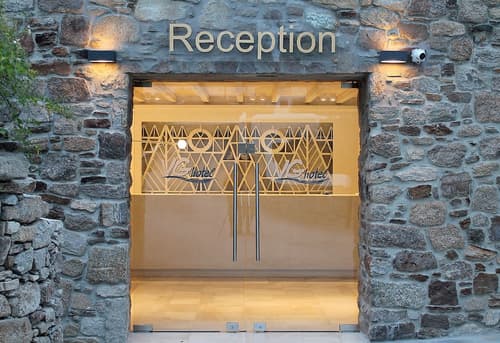 Vienoula's Garden, Reception