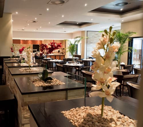 Premier Hotel OR Tambo