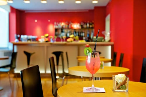 Mercure Milano Solari, Bar (on property)