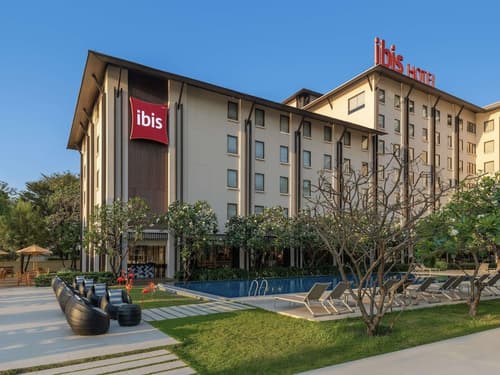 ibis Bangkok Riverside