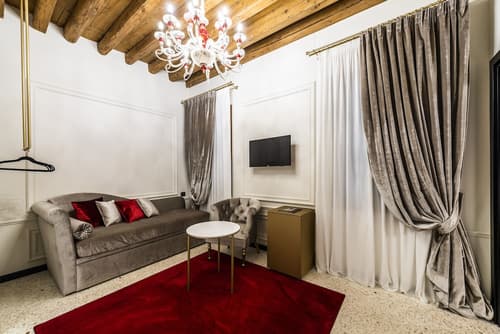 Ca' Pagan, Living area