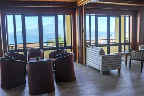 Hotel Horta, Lobby sitting area