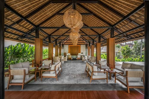 Nirwana Beach & Resort, Lobby sitting area