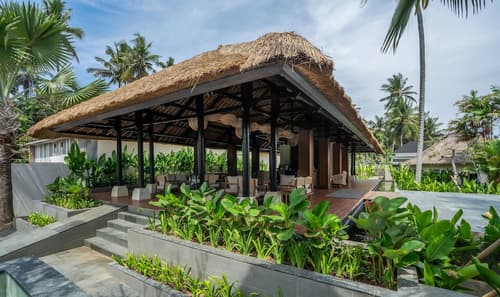 Nirwana Beach & Resort, Reception