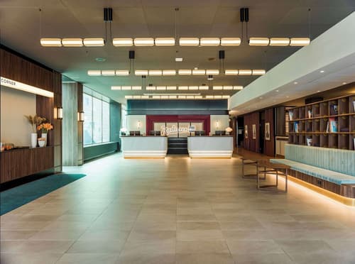 Radisson Blu Waterfront Hotel, Lobby