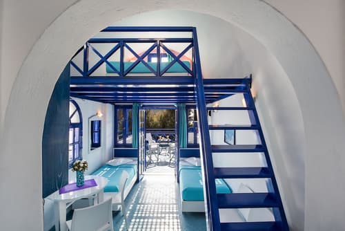 Samson's Village, Room