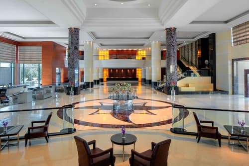 Radisson Blu Cebu, Lobby