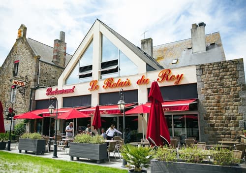 Le Relais Du Roy, Property grounds