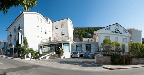 Hotel Fini, Primary image