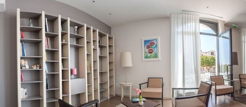 Hotel Fini, Lobby sitting area