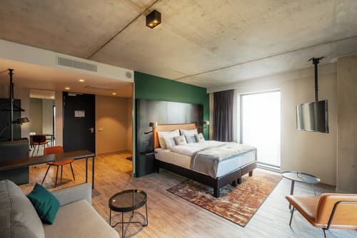 Holiday Inn - the niu, Fender Amsterdam by IHG