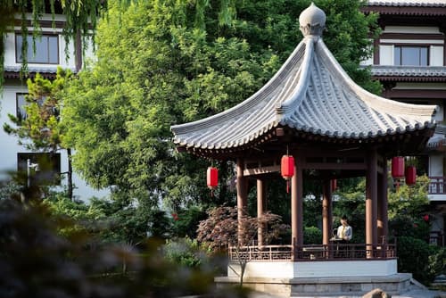 HUALUXE Hotels and Resorts Xi'an Tanghua, an IHG hotel