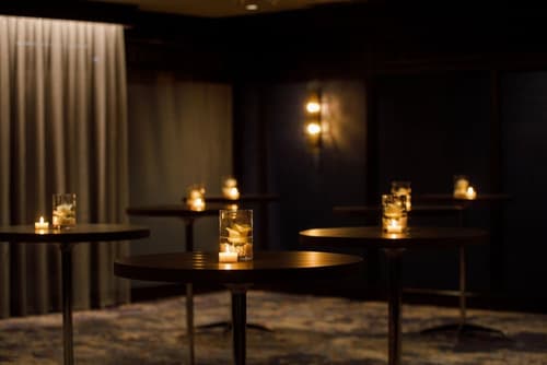 The Barfield, Autograph Collection, Reception