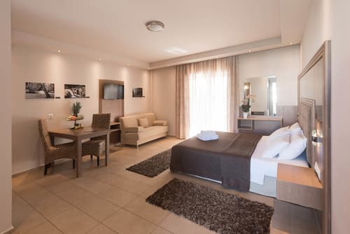 Zoe Seaside Resort, Room