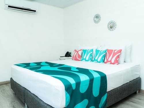Caribbean Coral, Room