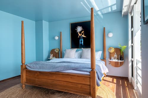 Ulu Cliffhouse, Room