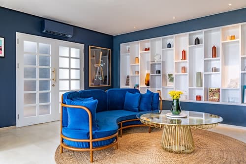 Ulu Cliffhouse, Lobby sitting area