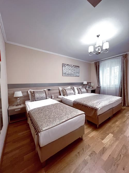 Benjamin Hotel
