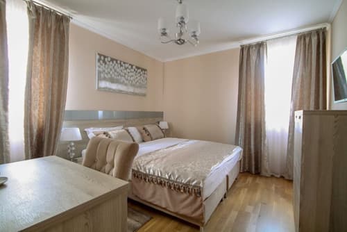 Benjamin Hotel