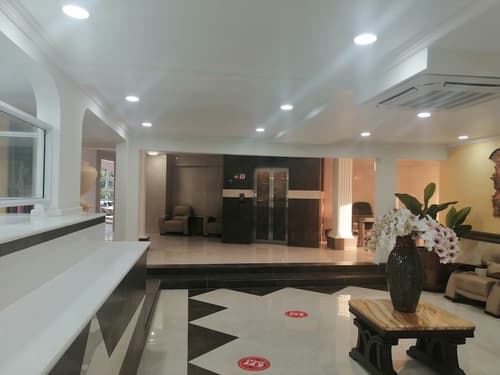 Hotel Grand A View, Reception