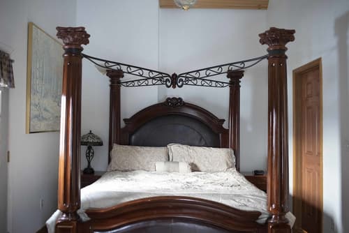 Abbey Archway Inn
