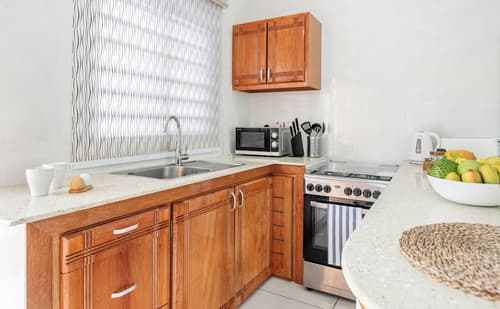 Creole Breeze Self Catering Apartments, Private kitchen