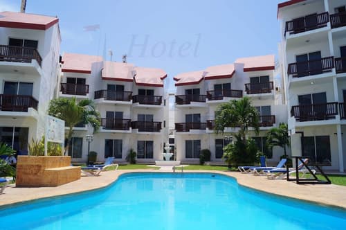 Hotel Imperial las Perlas, Outdoor pool