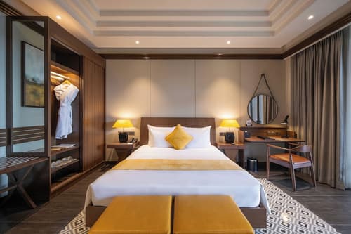 Senna Hue Hotel