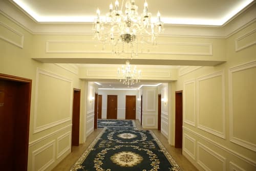 Hotel Colombo, Interior entrance
