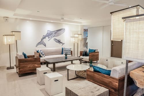 Charlie's El Nido, Lobby sitting area