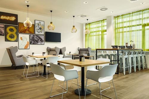 Super 8 by Wyndham Koblenz