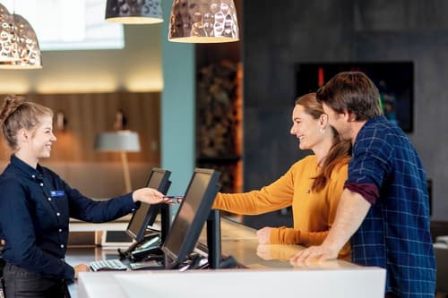 Holiday Inn Express & Suites Queenstown by IHG, Reception